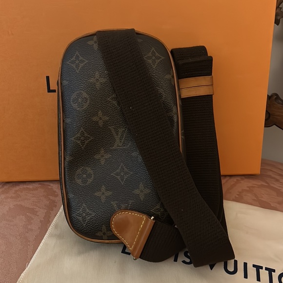 Authentic Louis Vuitton Monogram Pochette Ganju Grange Body Bag Waist Belt Bag - Picture 2 of 11